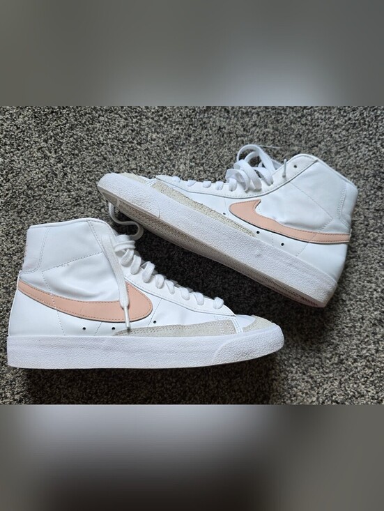 Nike Shoes - Nike Blazer Mid '77 Vintage White Pink Oxford Sneakers Size 9.5